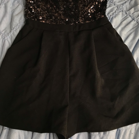Black forever 21 romper - Picture 1 of 5
